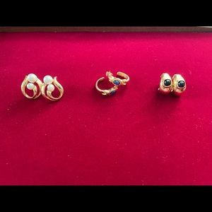 Mixed lot vintage clip-on and post-back earrings